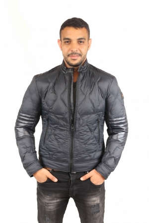  001 Black