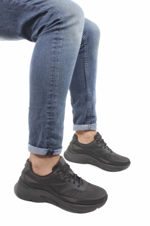  001 Black