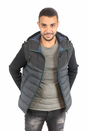  001 Black