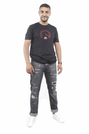  001 Black