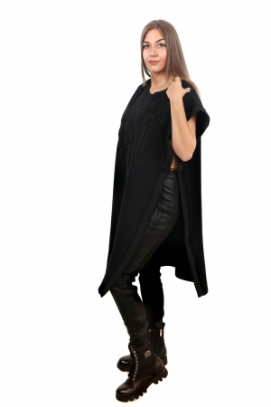 000 Black 000 B