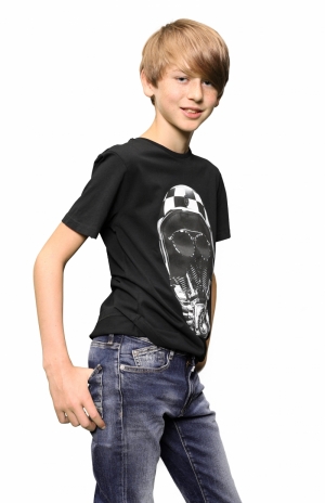 0001 BLACK