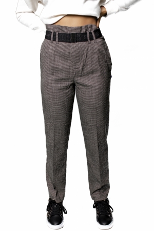  8001 BROWN