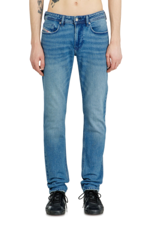  01 01