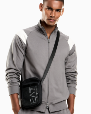  UC001 BLACK