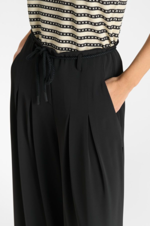  0001 BLACK
