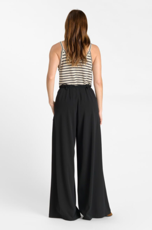  0001 BLACK