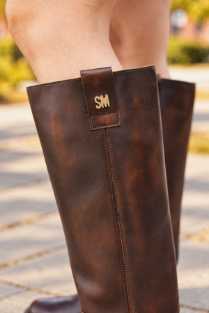  003 BROWN