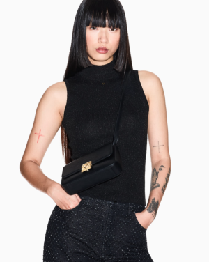  UC001 BLACK