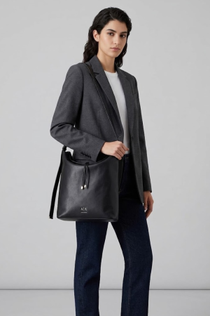 UC001 BLACK