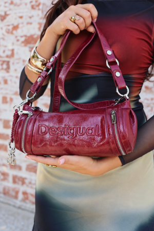 3032 RED